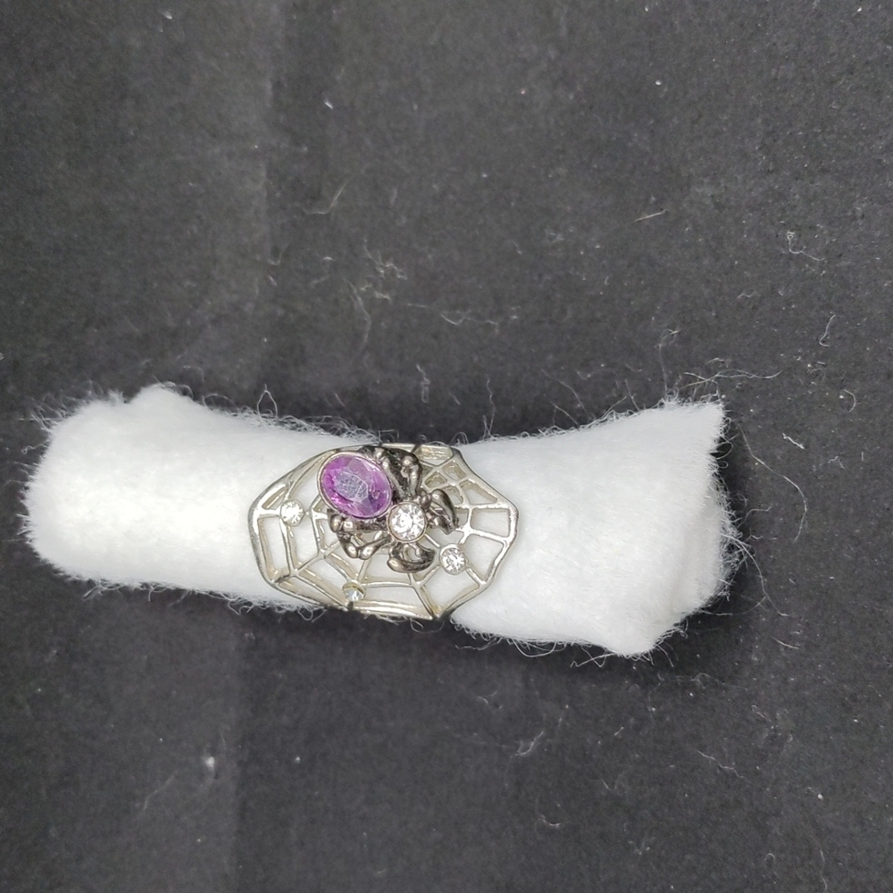 Spider ring